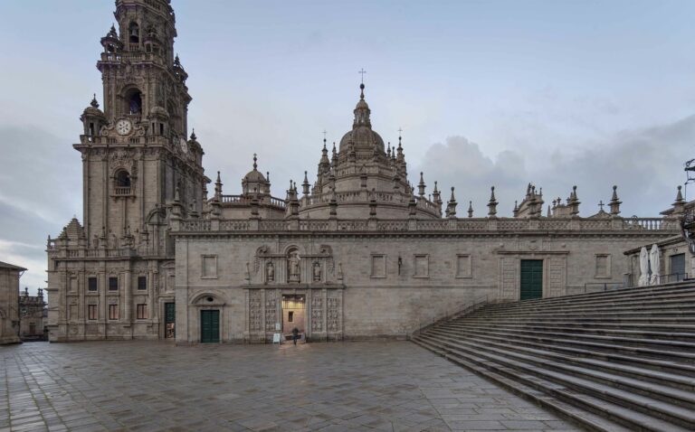 Arrokabe Arquitectos RESTAURACIÓN DE FACHADA QUINTANA, PATIOS Y TERRAZA DE LA GIROLA 0