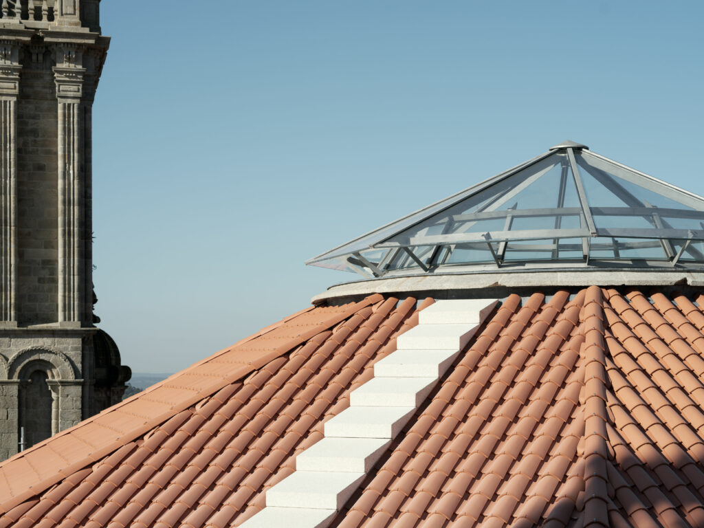 Arrokabe Arquitectos RESTAURACIÓN DE LA CUBIERTA DE LA CAPILLA DE LA COMUNIÓN 1