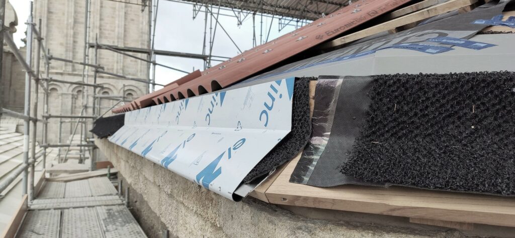 Arrokabe Arquitectos RESTAURACIÓN DE LA CUBIERTA DE LA CAPILLA DE LA COMUNIÓN 9