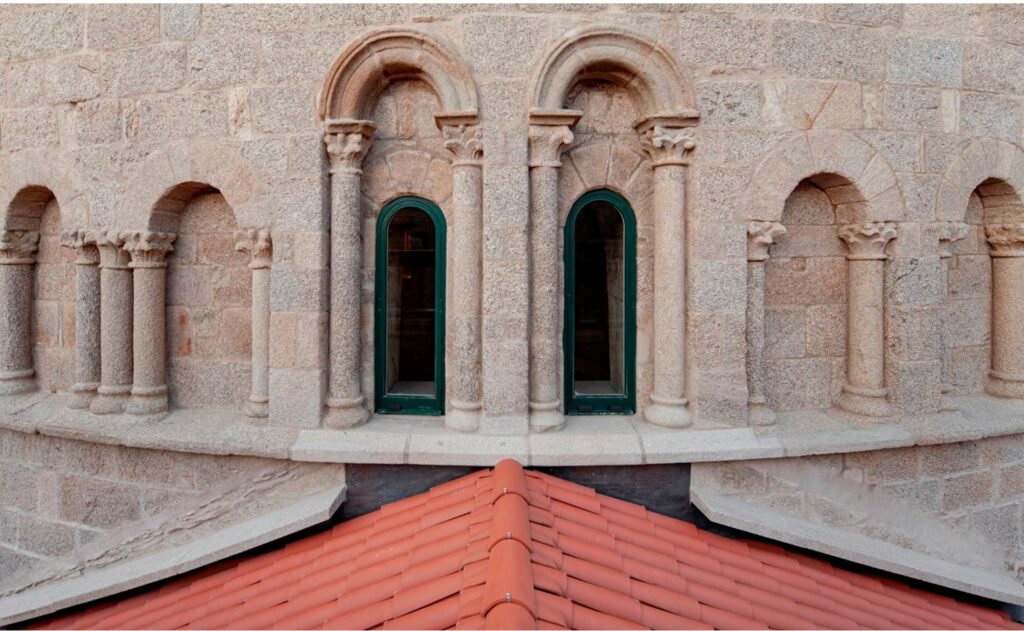 Arrokabe Arquitectos RESTAURACIÓN DE LAS CUBIERTAS DE LA CABECERA 18