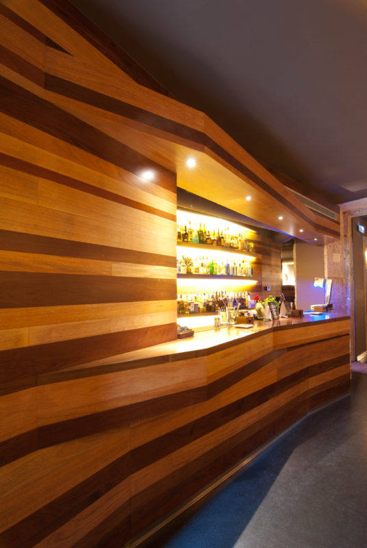 Arrokabe Arquitectos VAOVÁ GIN BAR 1 Arrokabe Arquitectos VAOVÁ GIN BAR 1