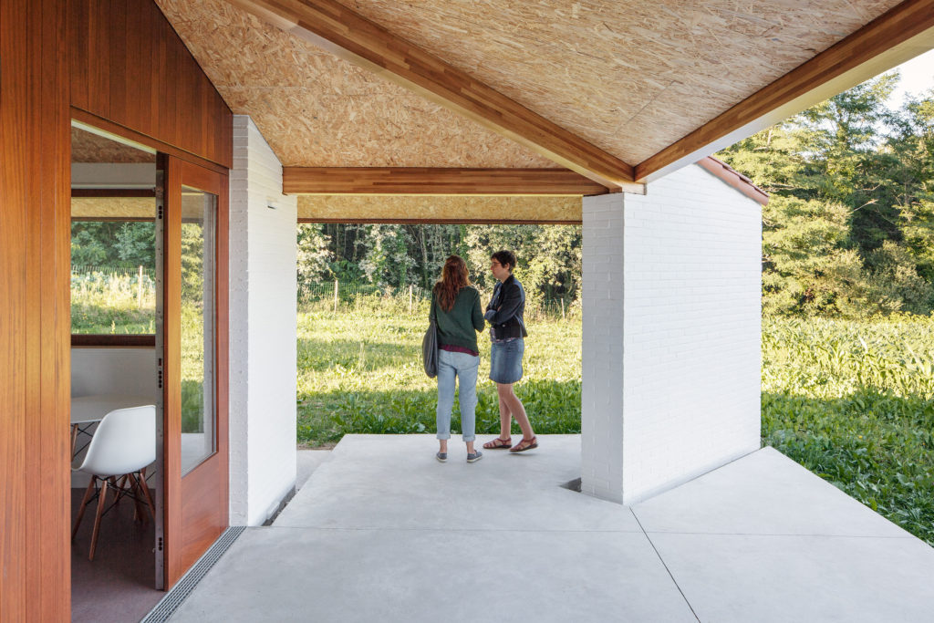 Arrokabe Arquitectos CASA A TRES AGUAS - 4