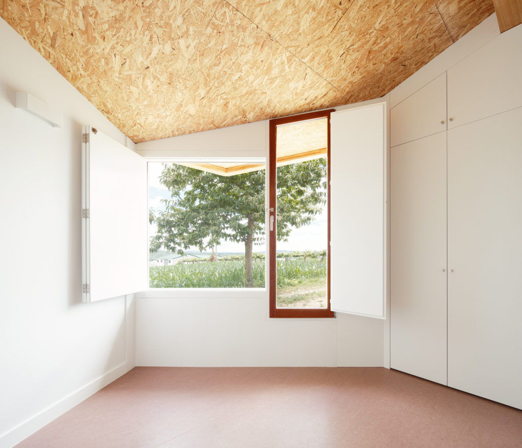 Arrokabe Arquitectos CASA A TRES AGUAS - 9